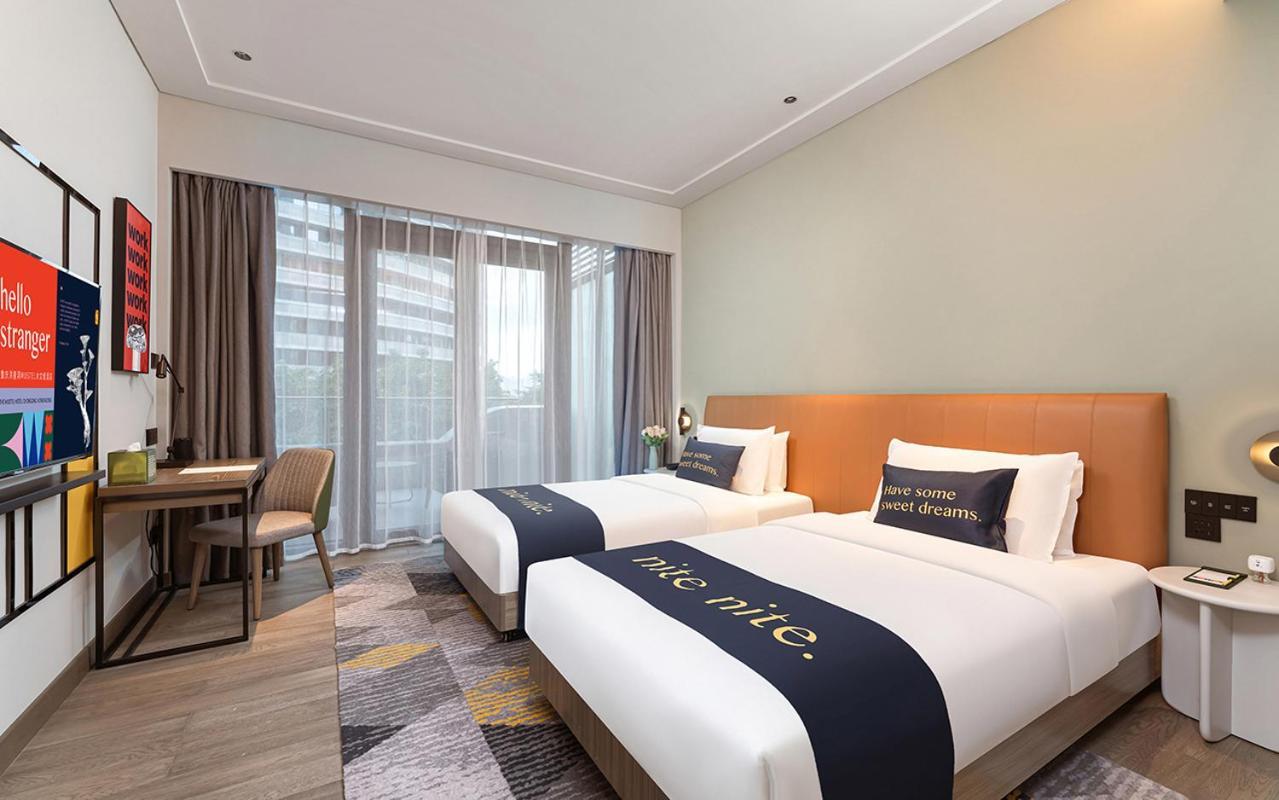 The Mustel Hotel Chongqing Hongyadong Bagian luar foto